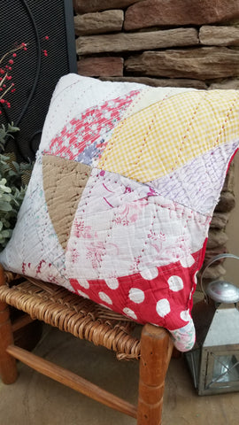 Vintage Feed Sack Quilt Pillow (yellow)